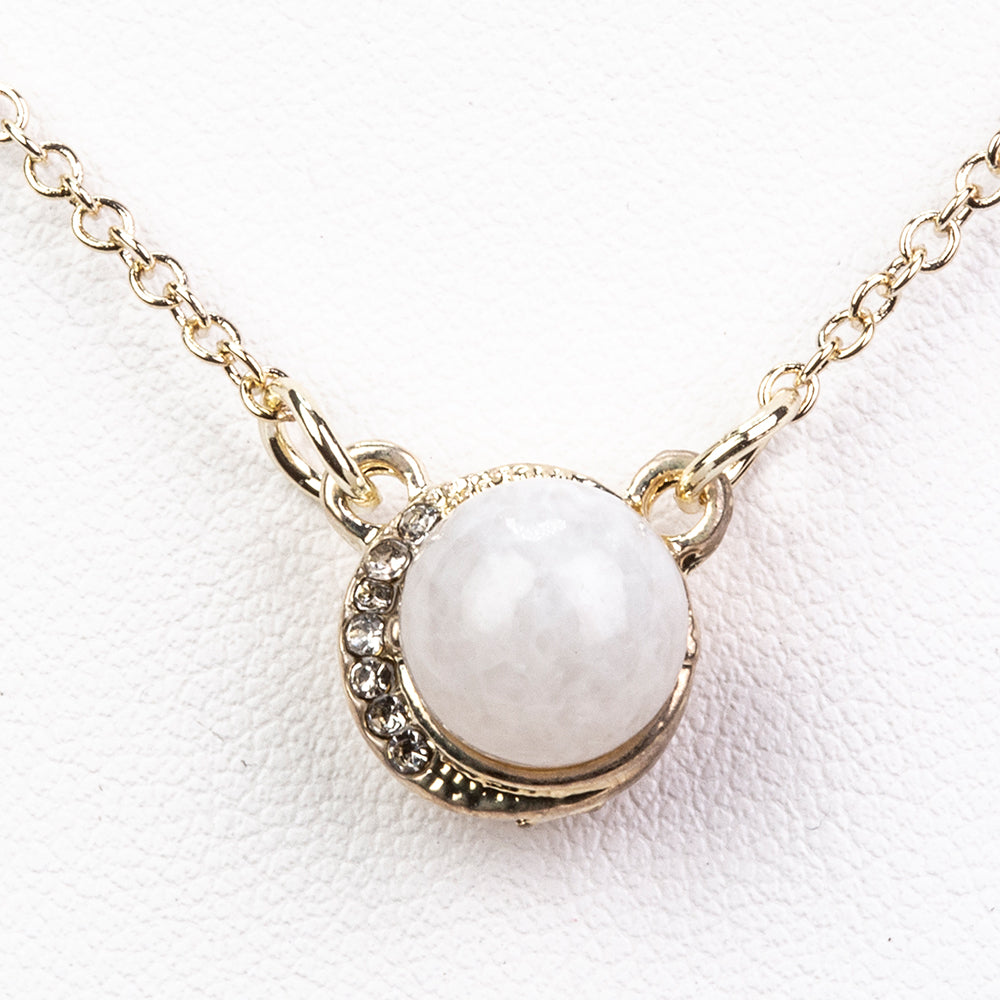 Luna Holdenergia medál lánccal